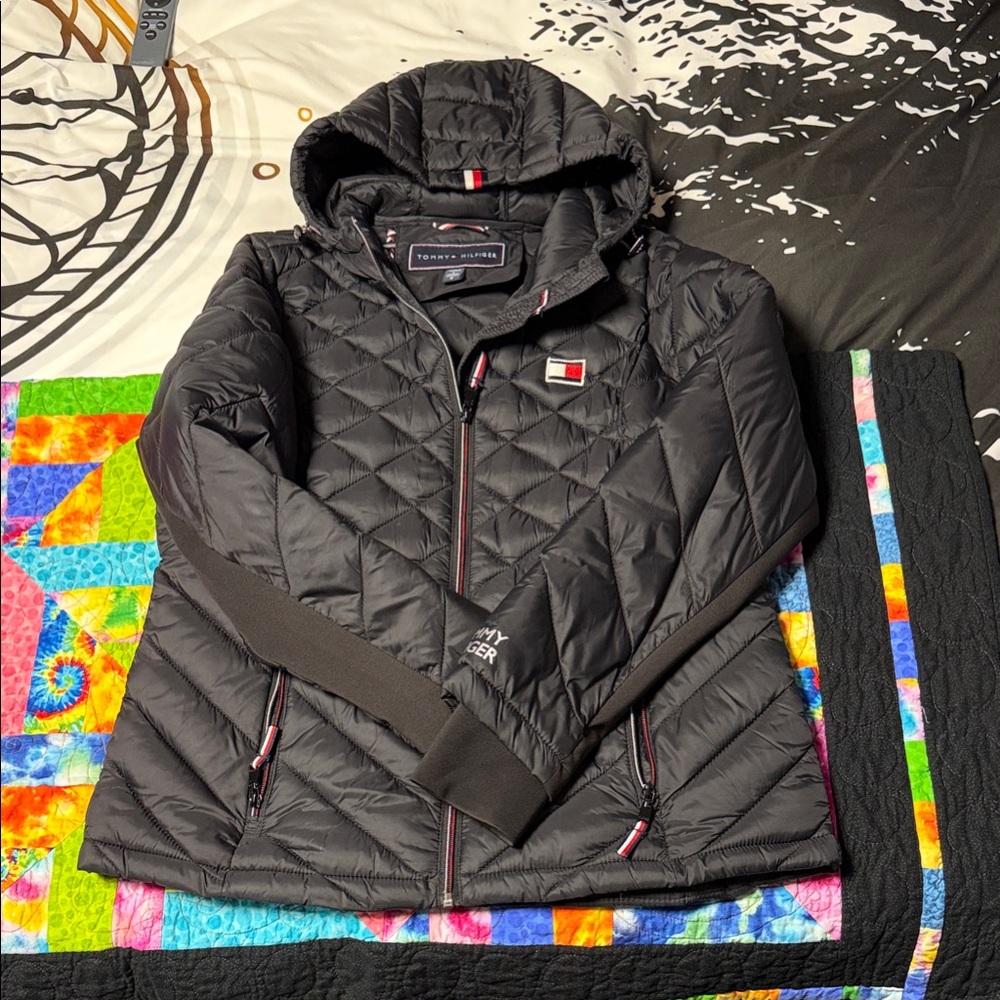 Tommy Hilfiger Black Quilted Hooded Puffer Jacket with Logo